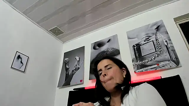 katherine_blair's Live XXX Chat