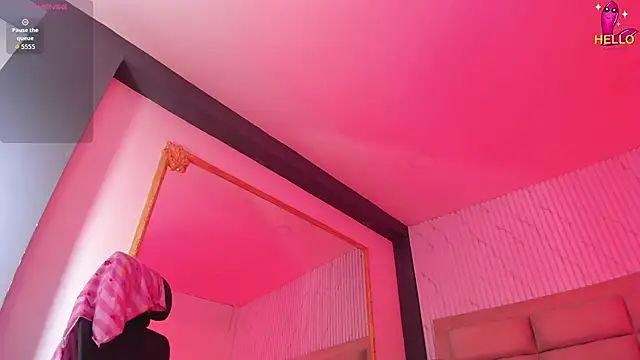 CarolineFyre live XXX chat