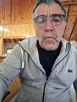 darialmas 即時 XXX 聊天