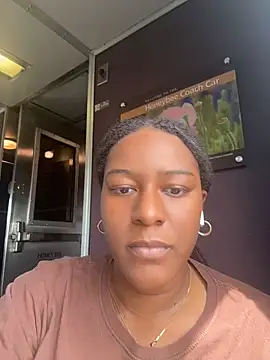 CoCoGoddess_ élő XXX-chatje