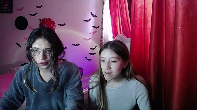 Briar_y_Blair Show in webcam