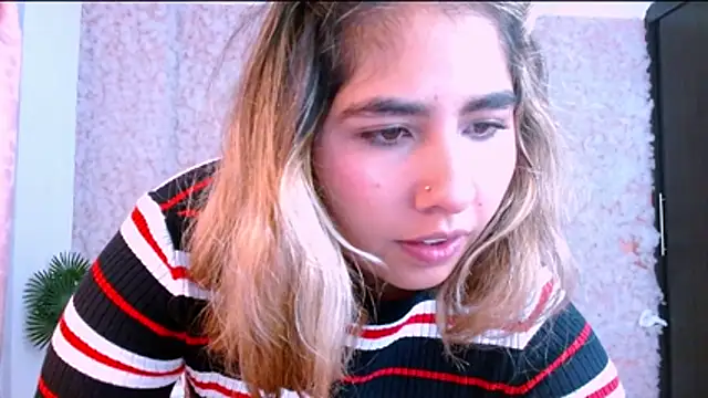 XXX chat uživo modela Sofiazaf_