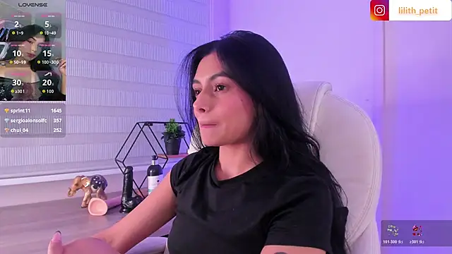 lilith_petit_ Chat XXX in diretta