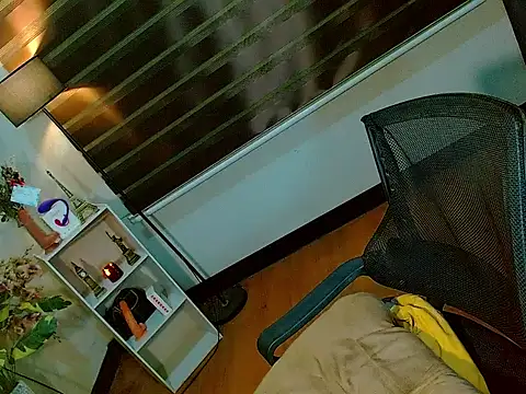 Pokazy przed kamerką – HOLLYWOOD_QUEEN_88