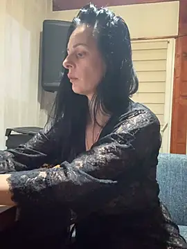 แชท XXX สดของ MiriamDelyn