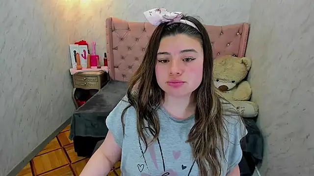 Lianngrace Adlı Modelin Canlı XXX Sohbeti