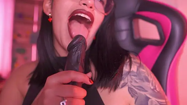 Madison_Mayer Adlı Modelin Canlı XXX Sohbeti