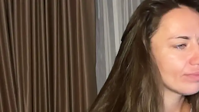 Chat XXX ao vivo de Roriann