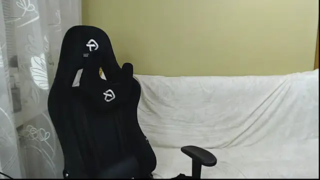 Chat XXX ao vivo de Effy__Stoner