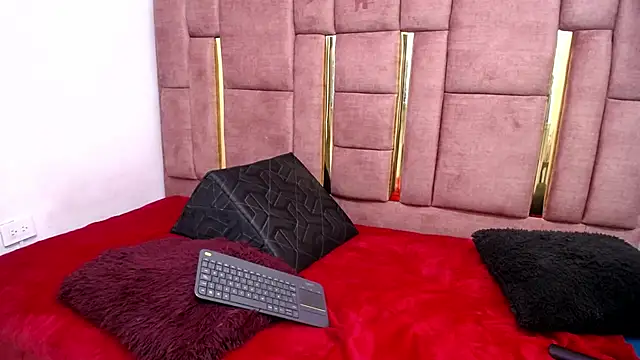 CHLOESHOW – Live XXX-chat