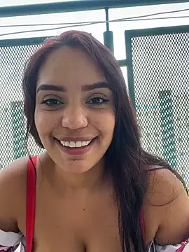 Chat +18 de Sara-77 ao vivo