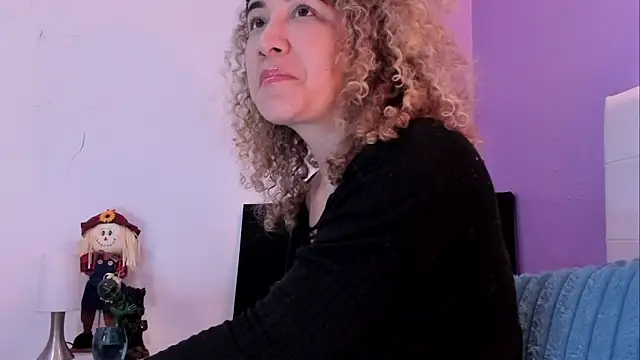 Czat XXX na żywo – Charlotte11-11