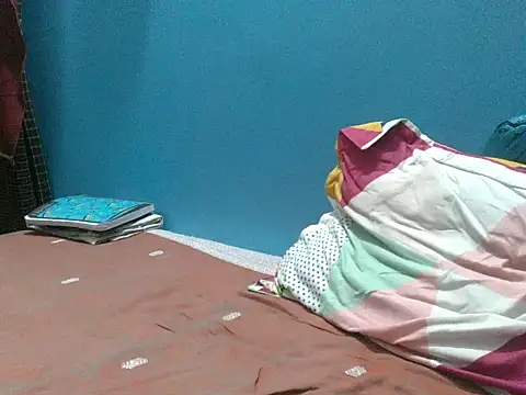 Show modela Precumboner na web-kameri