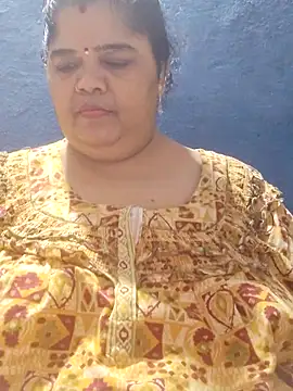 tamilthanushri লাইভ XXX চ্যাট