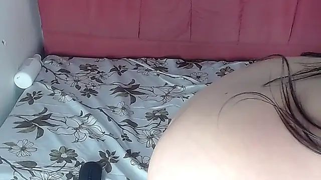 Chat +18 de aimy_caicedocm ao vivo