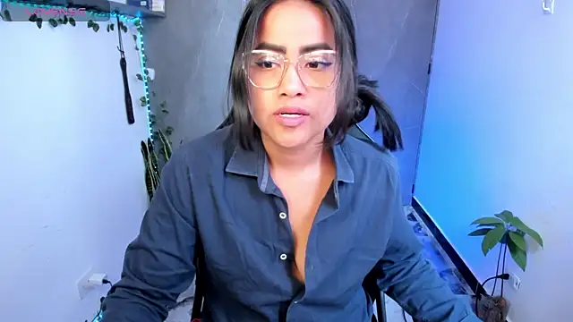 vickylatina_ 即時 XXX 聊天