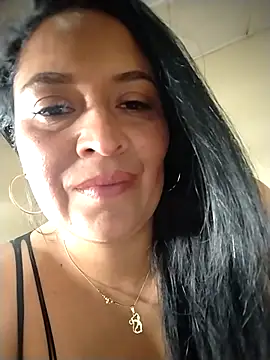 XXX chat uživo modela CatleyaSmith