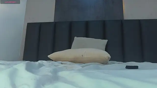 Sembang XXX Secara Langsung RiriiBrunette__