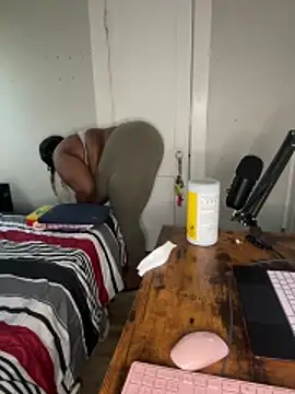 Chocolatebunnyxx96 Show Webcam