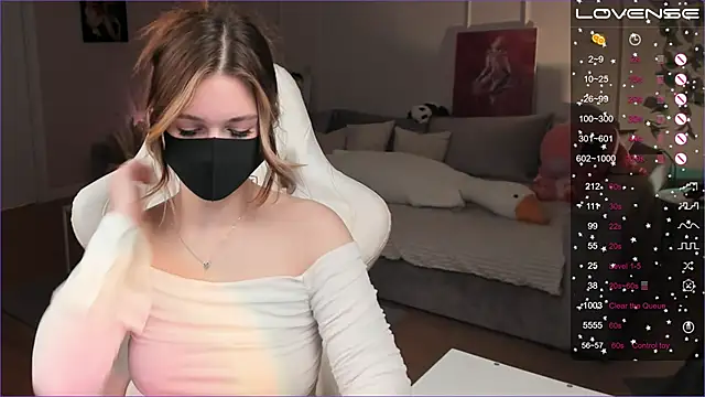 Frau_Linaのウェブカメラショー