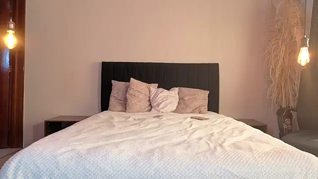 دردشة Isa_And_Natasha الجنسية المباشرة