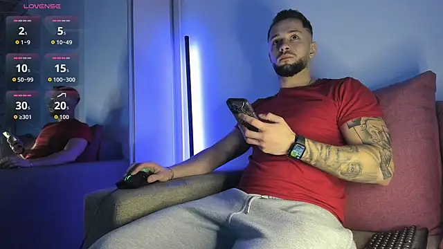 nicholasX1's Live XXX Chat