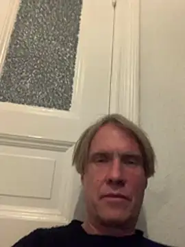 Jeppe555's Live XXX Chat