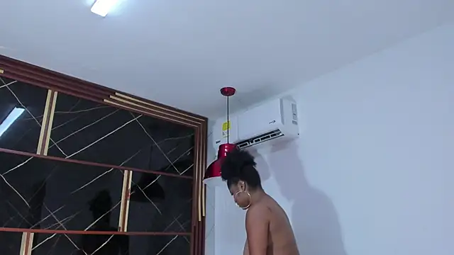 HannyThompson's Live XXX Chat