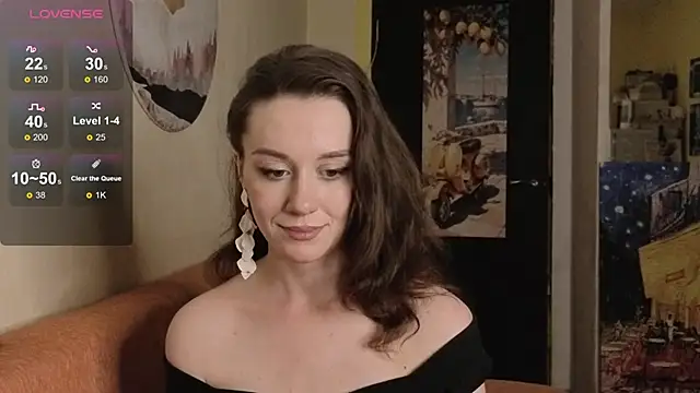 SkyHelen élő XXX-chatje