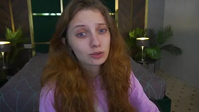 CuteeFoxy's Live XXX Chat