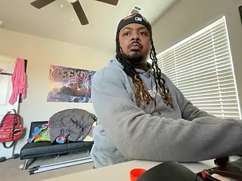 4EVAGLACIERS live XXX chat