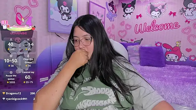 Dulce_meow élő XXX-chatje