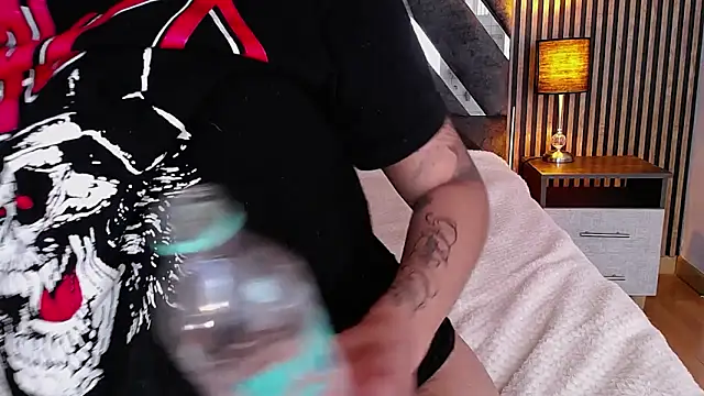 Amy_channel Chat XXX in diretta