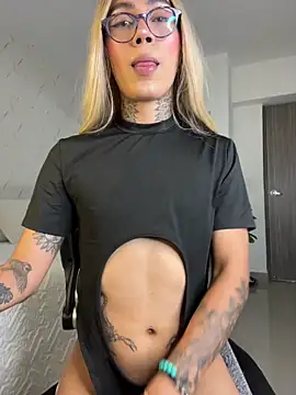 miss_tatiana_ Show in webcam