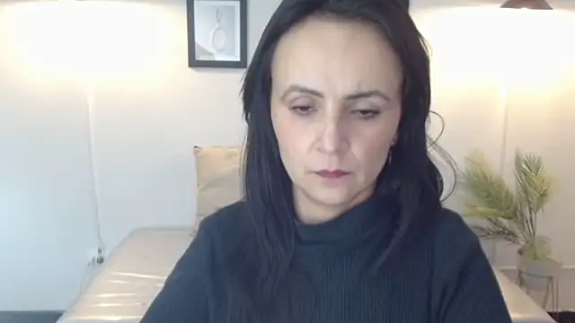 XXX chat uživo modela Juliana__lx