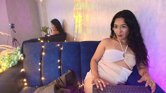 Vicky_Angeel Live XXX-Chat