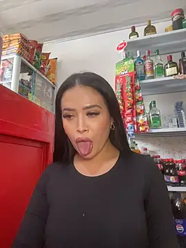 Sara_fun লাইভ XXX চ্যাট