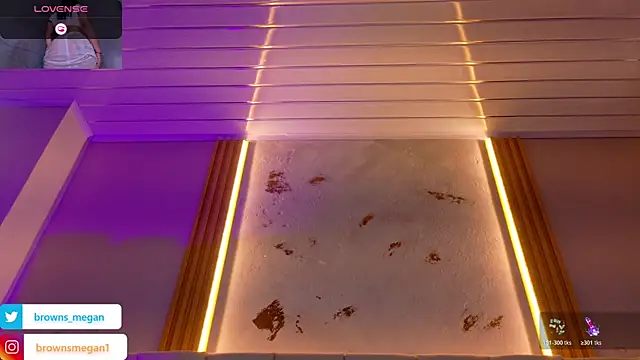 Chat +18 de Megan_browns1 ao vivo