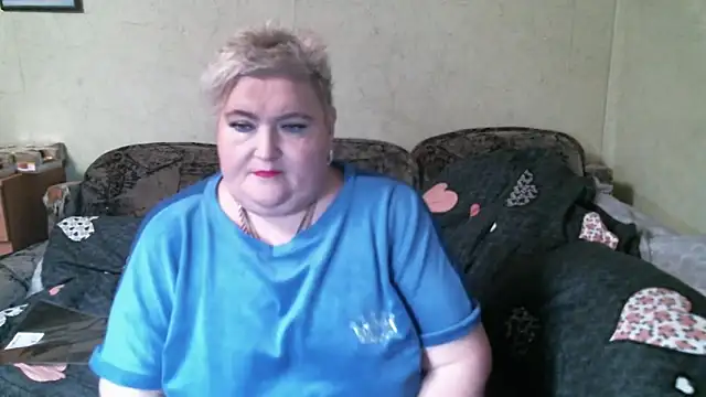 Lana555 Adlı Modelin Canlı XXX Sohbeti