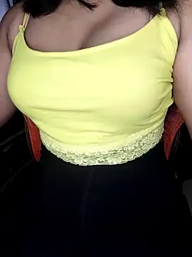 cute-bird-'s Live XXX Chat