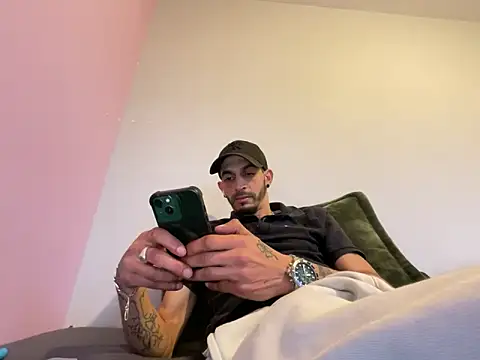 عرض كام Rebeu313