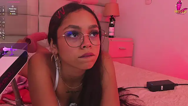 CarolineFyren Live XXX chat