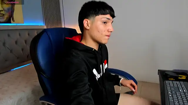 Chat XXX en directo de SamBlack_