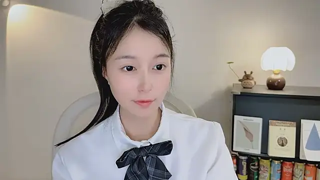 Onechestnut live XXX chat