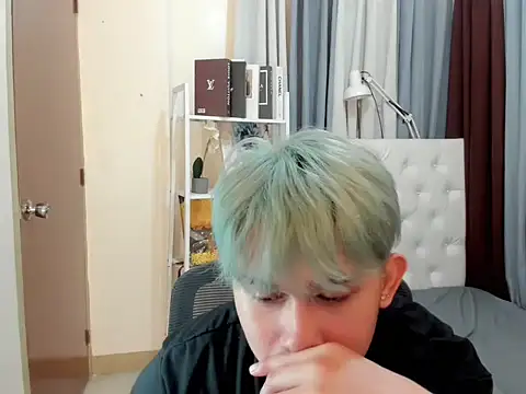 davincihugecock's Live XXX Chat