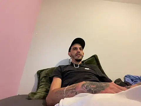 Pokazy przed kamerką – Rebeu313