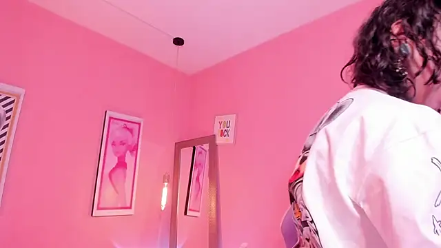 Acid_bounze Chat XXX in diretta