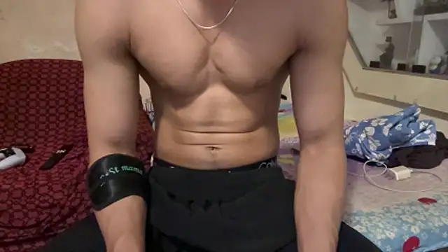 BadBoyBeast Adlı Modelin Canlı XXX Sohbeti