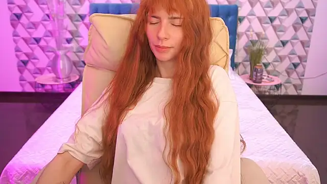 Show modela Nicol_Moonn na web-kameri