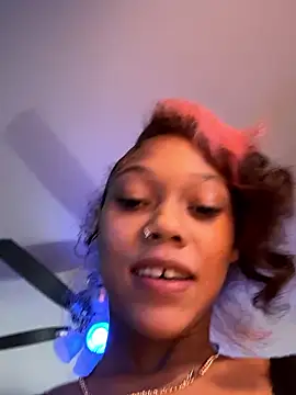 Tamiii420 Show in webcam